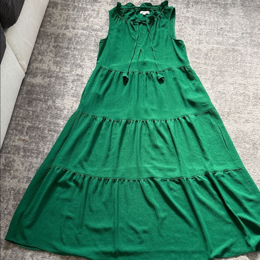 Max Studio Green Sleeveless Dress